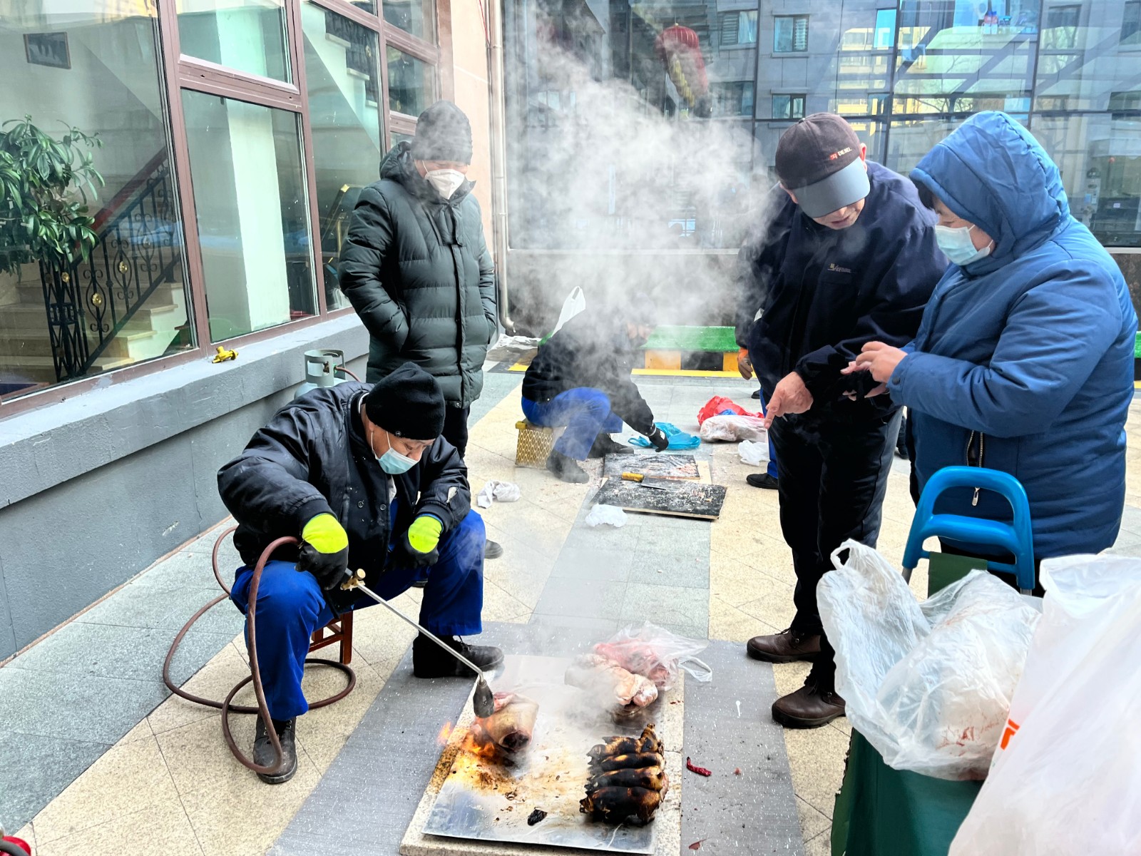 哈尔滨一物业竟然干出这种事！忍不住要说，你来我们小区试试？