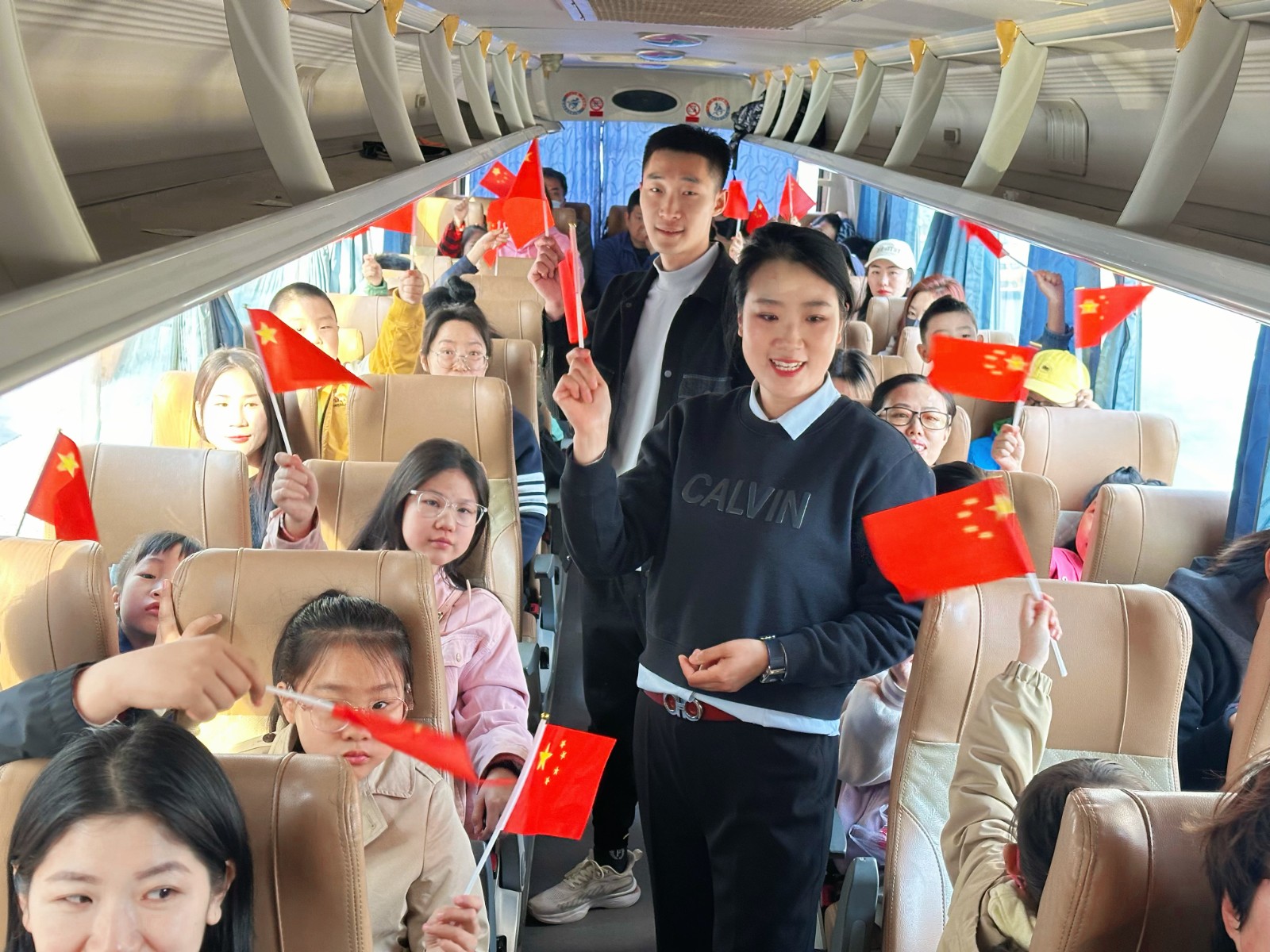 欣汇龙物业爱国主义教育|传承红色基因 争做新时代有为少年