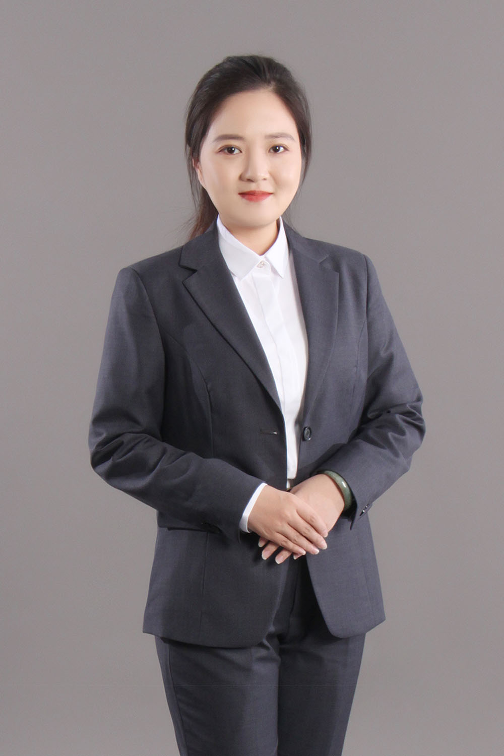 欣汇龙物业副总贾雯清