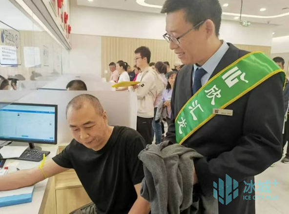 暖心！中秋节来临，物企为万名业主送“健康”佳礼